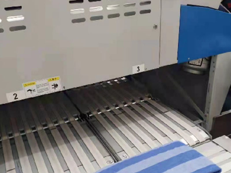 全椒巾类折叠机-01